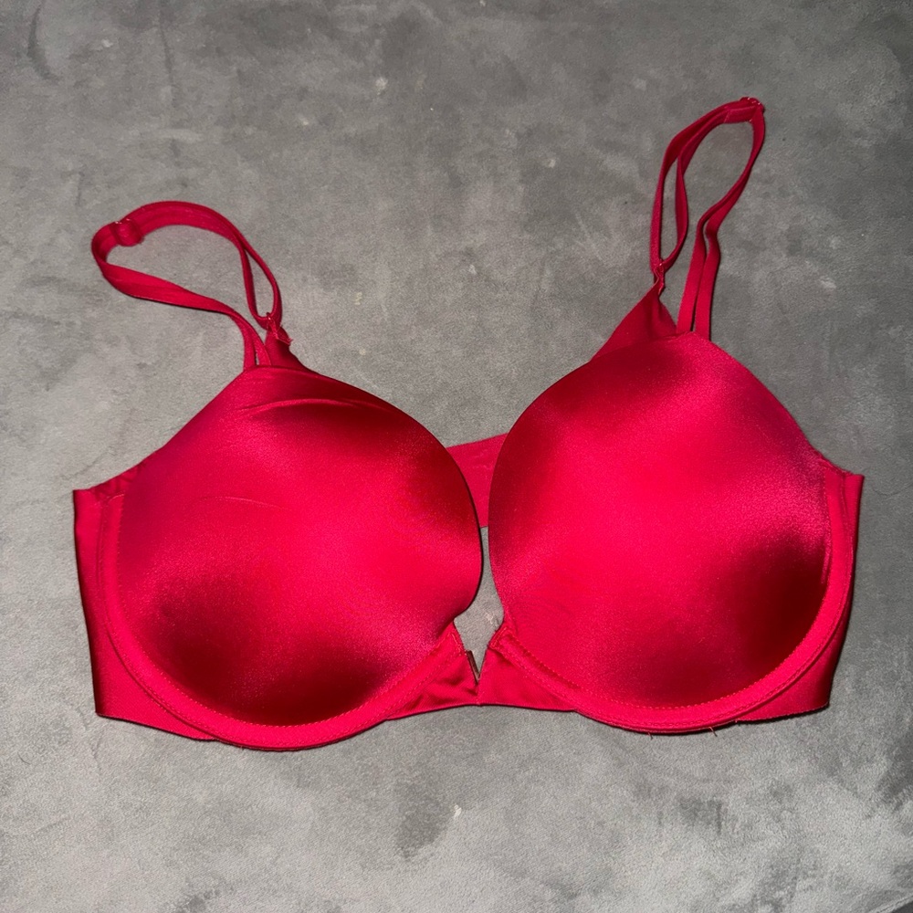 Victoria’s Secret push-up red bra 34D